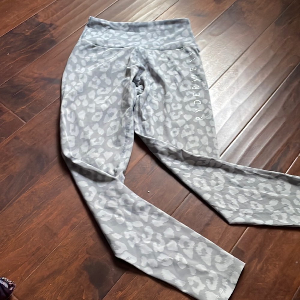 RYDERWEAR LEGGINGS